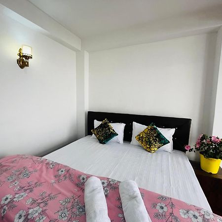 Shalom Inn Home Stay Дарджилинг Екстериор снимка