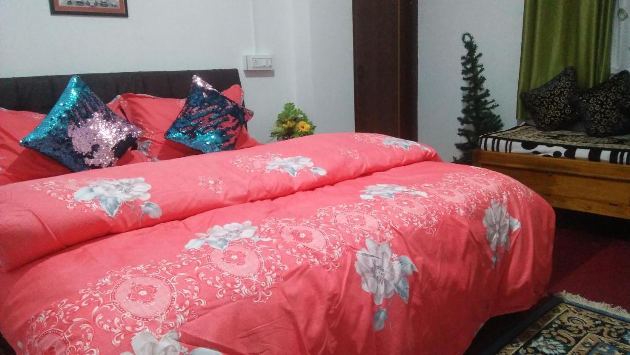 Shalom Inn Home Stay Дарджилинг Екстериор снимка
