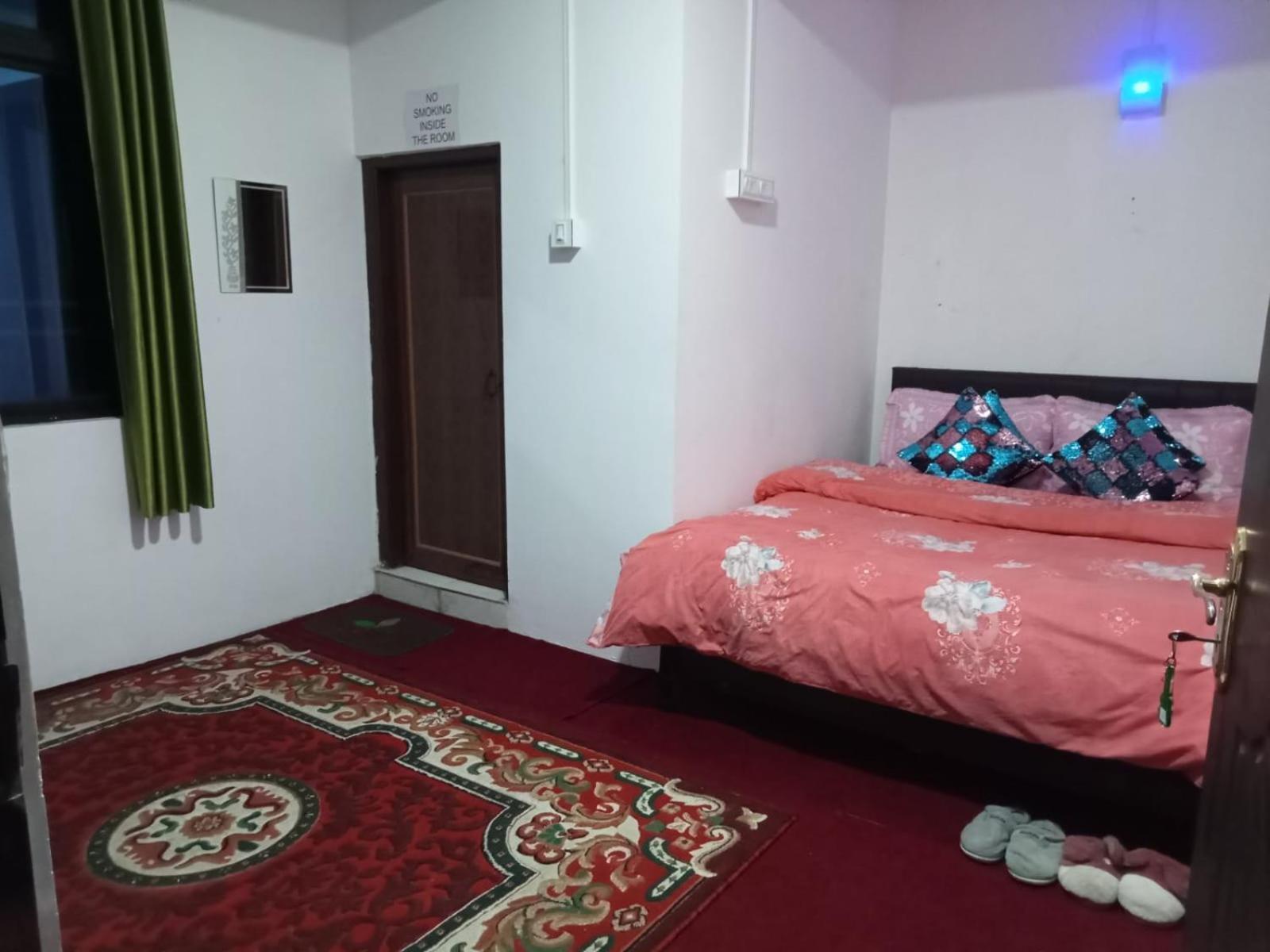 Shalom Inn Home Stay Дарджилинг Екстериор снимка