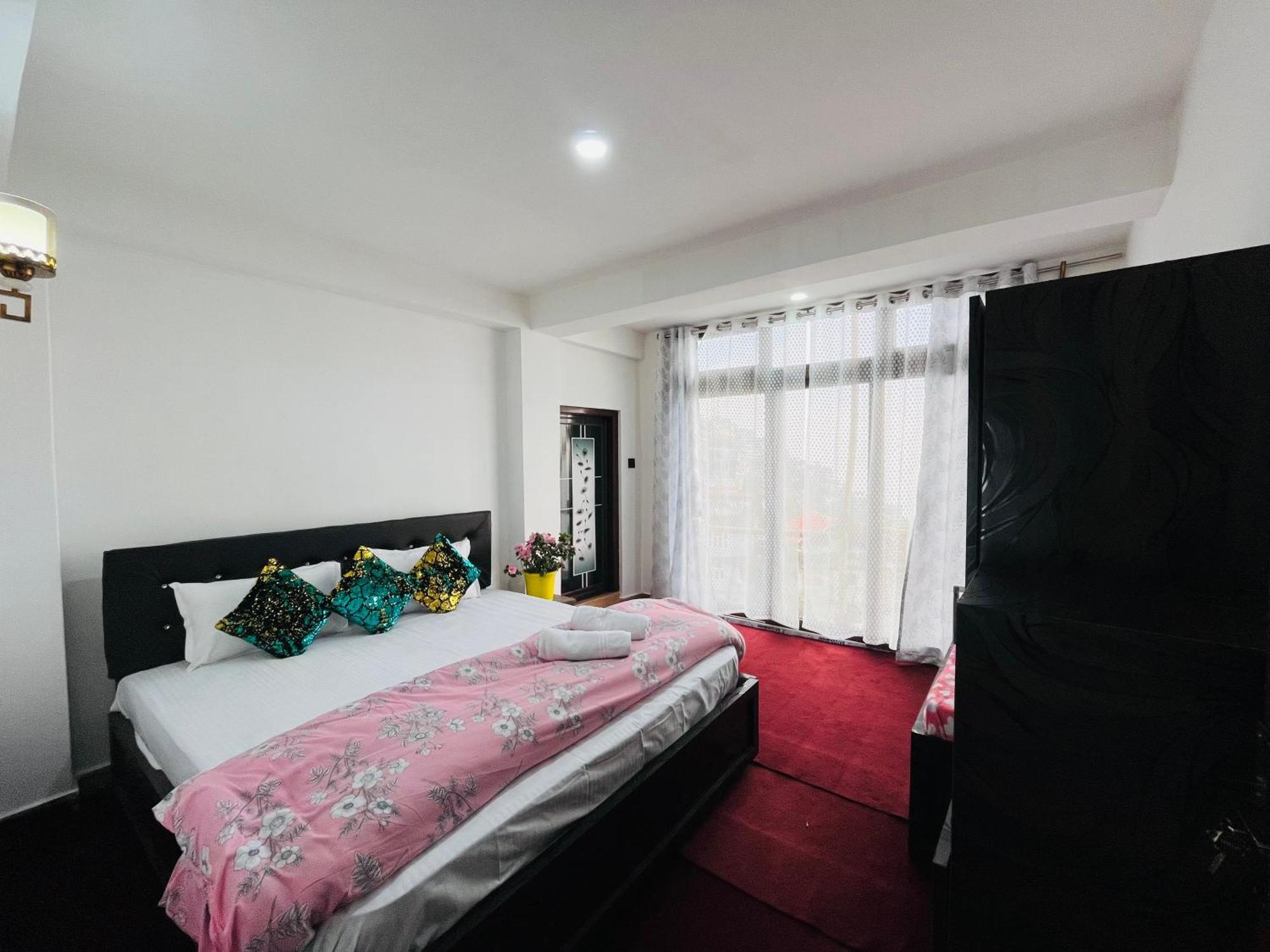 Shalom Inn Home Stay Дарджилинг Екстериор снимка