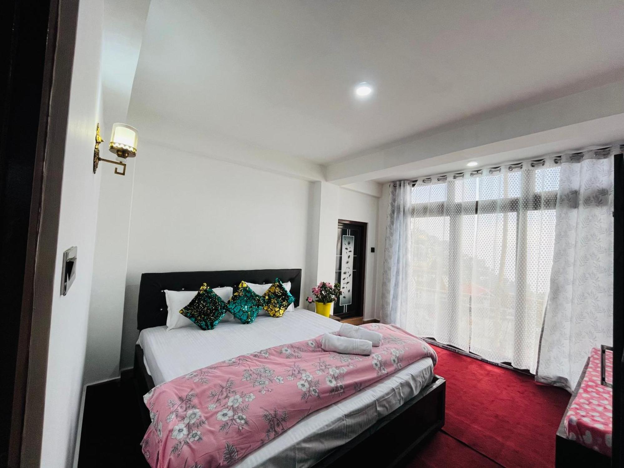 Shalom Inn Home Stay Дарджилинг Екстериор снимка