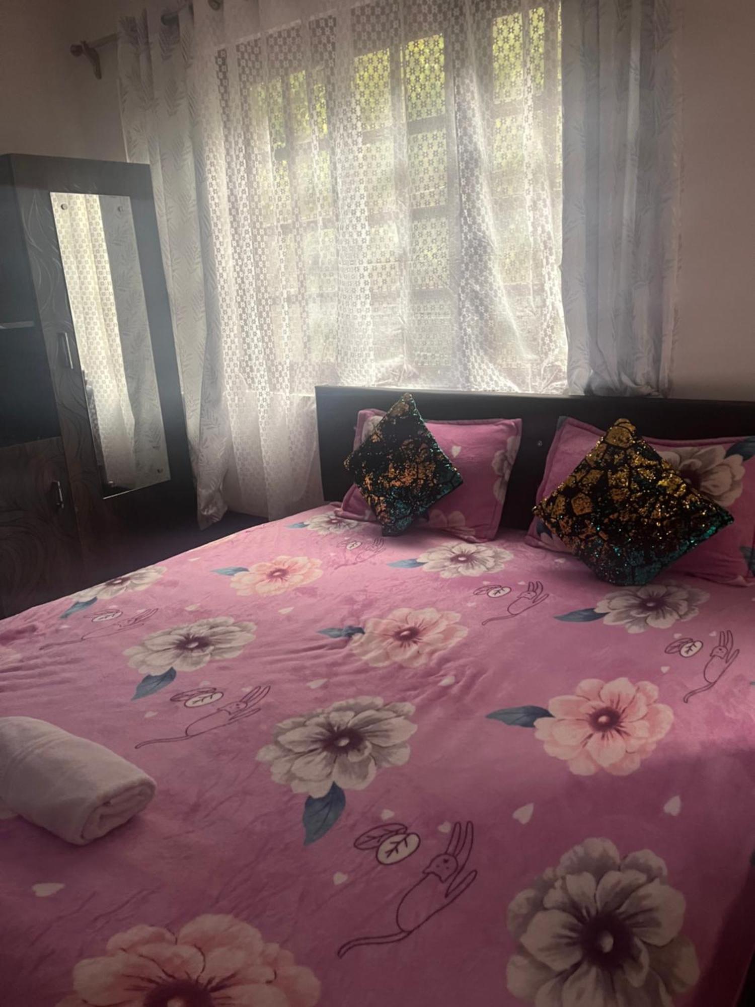 Shalom Inn Home Stay Дарджилинг Екстериор снимка